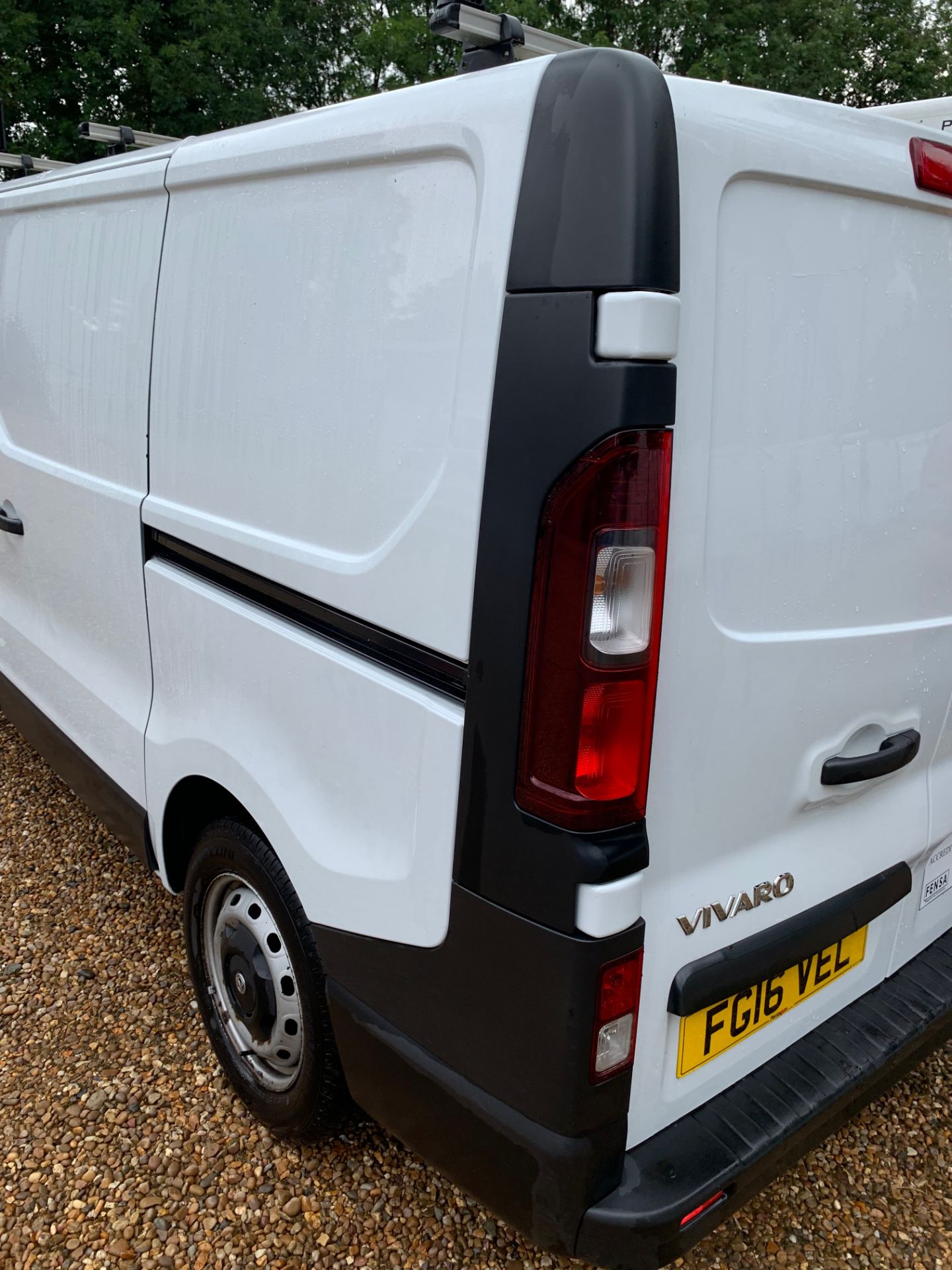 FG16 VEL VAUXHALL VIVARO 2700 CDTI - Image 7 of 14