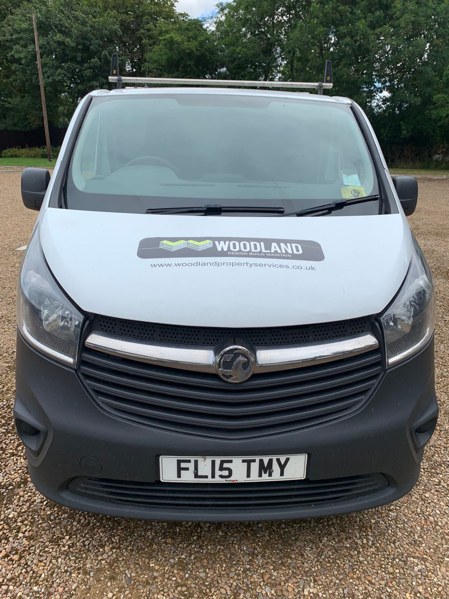 FL15 TMY VAUXHALL VIVARO 2700 CDTI