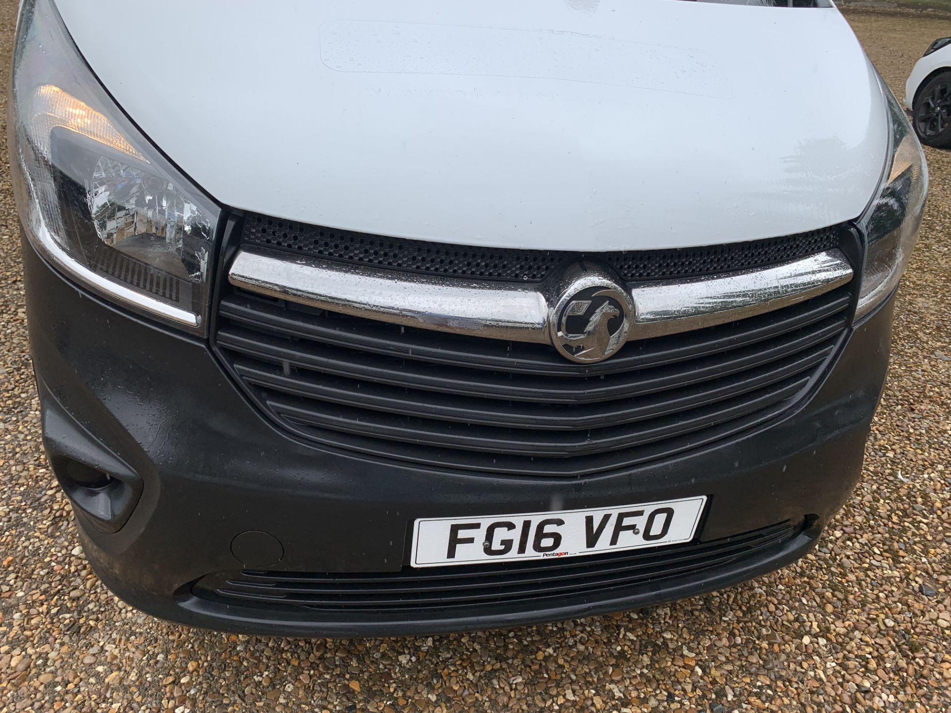 FG16 VFO VAUXHALL VIVARO 2700 CDTI - Image 2 of 17