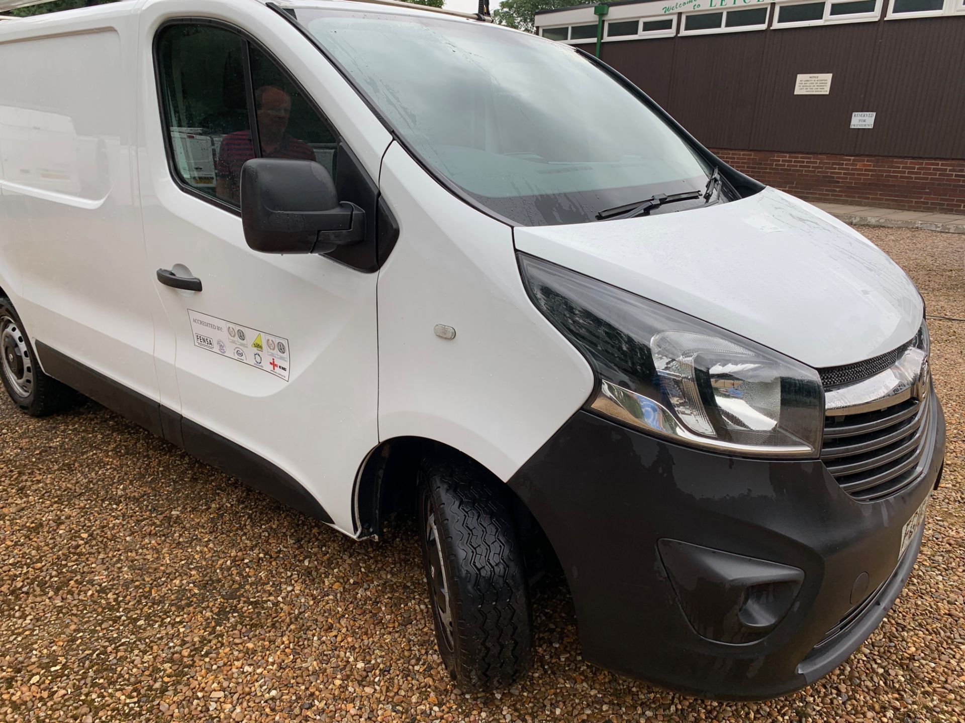 FG16 VEL VAUXHALL VIVARO 2700 CDTI - Image 3 of 14