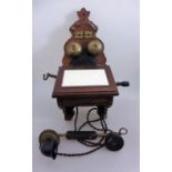 Historisches Wandtelefon