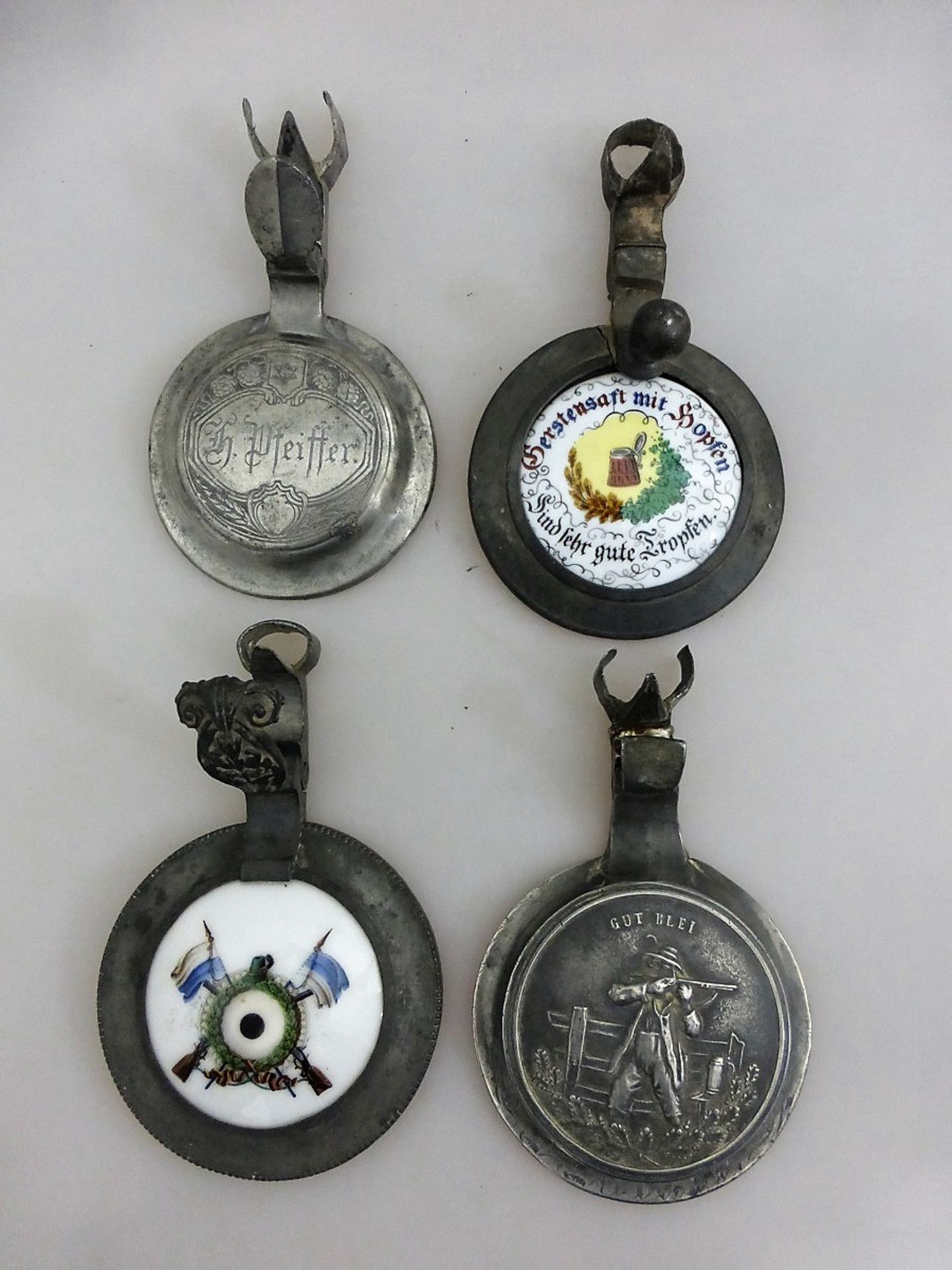 4 Bierkrug Zinndeckel