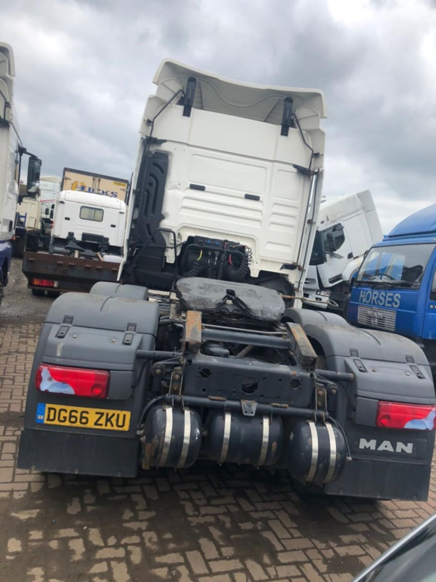 2016 66reg MAN TGX 26-440 6x2 Tractor Unit - Image 2 of 16