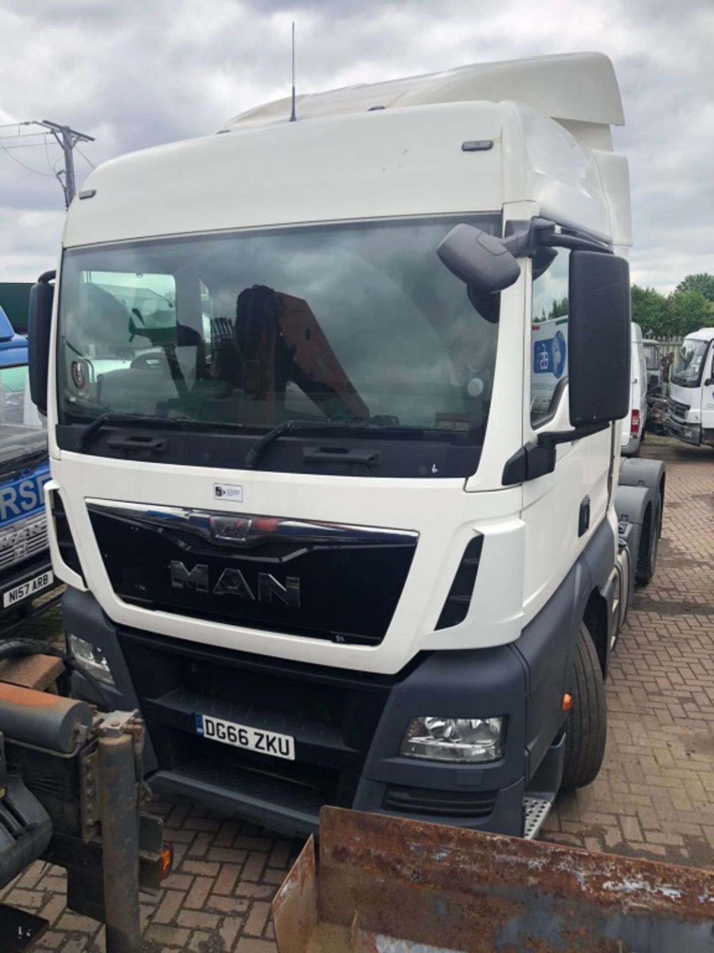 2016 66reg MAN TGX 26-440 6x2 Tractor Unit - Image 3 of 16