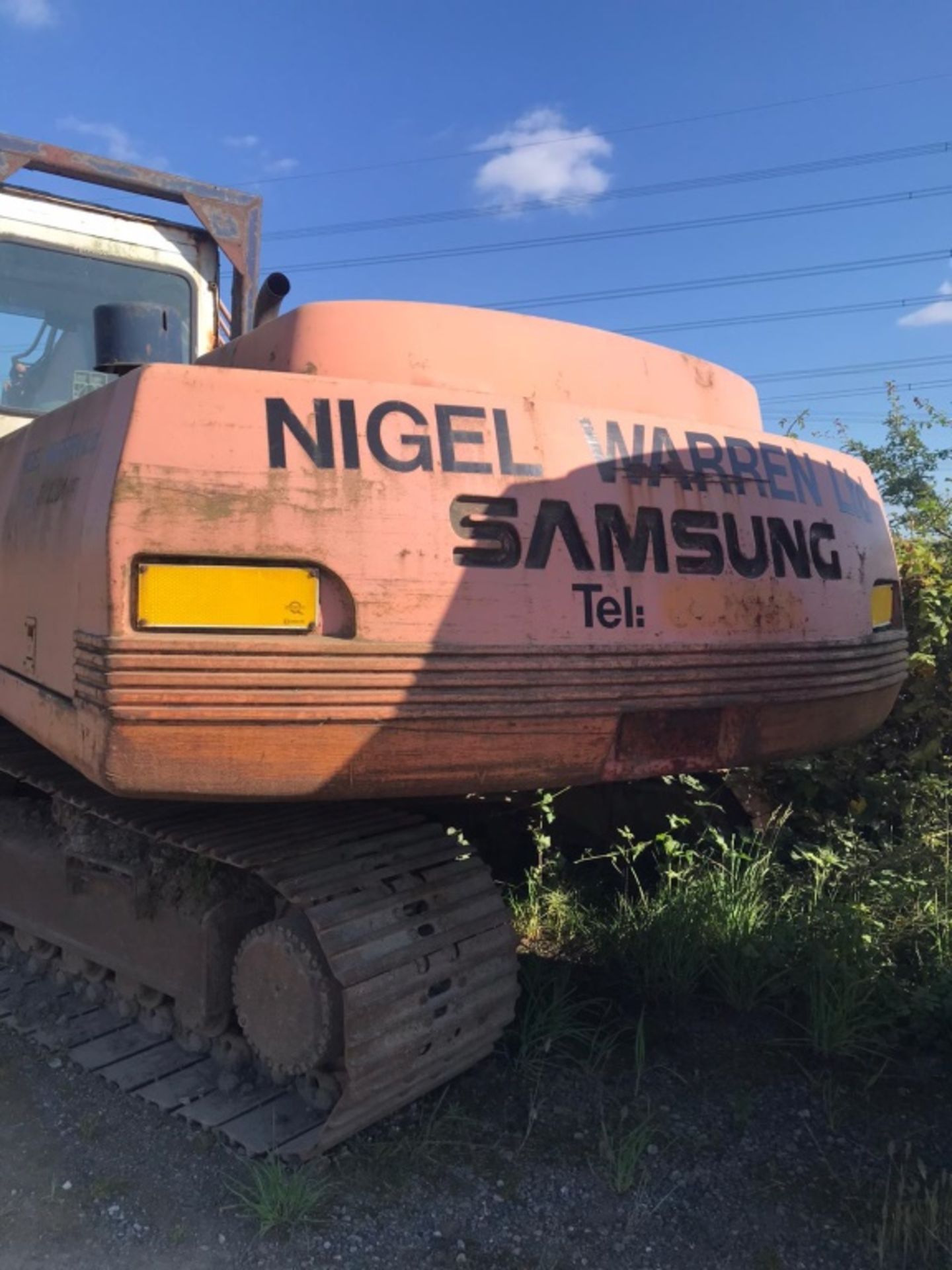 Samsung 22ton Tracked Excavator - Image 2 of 10