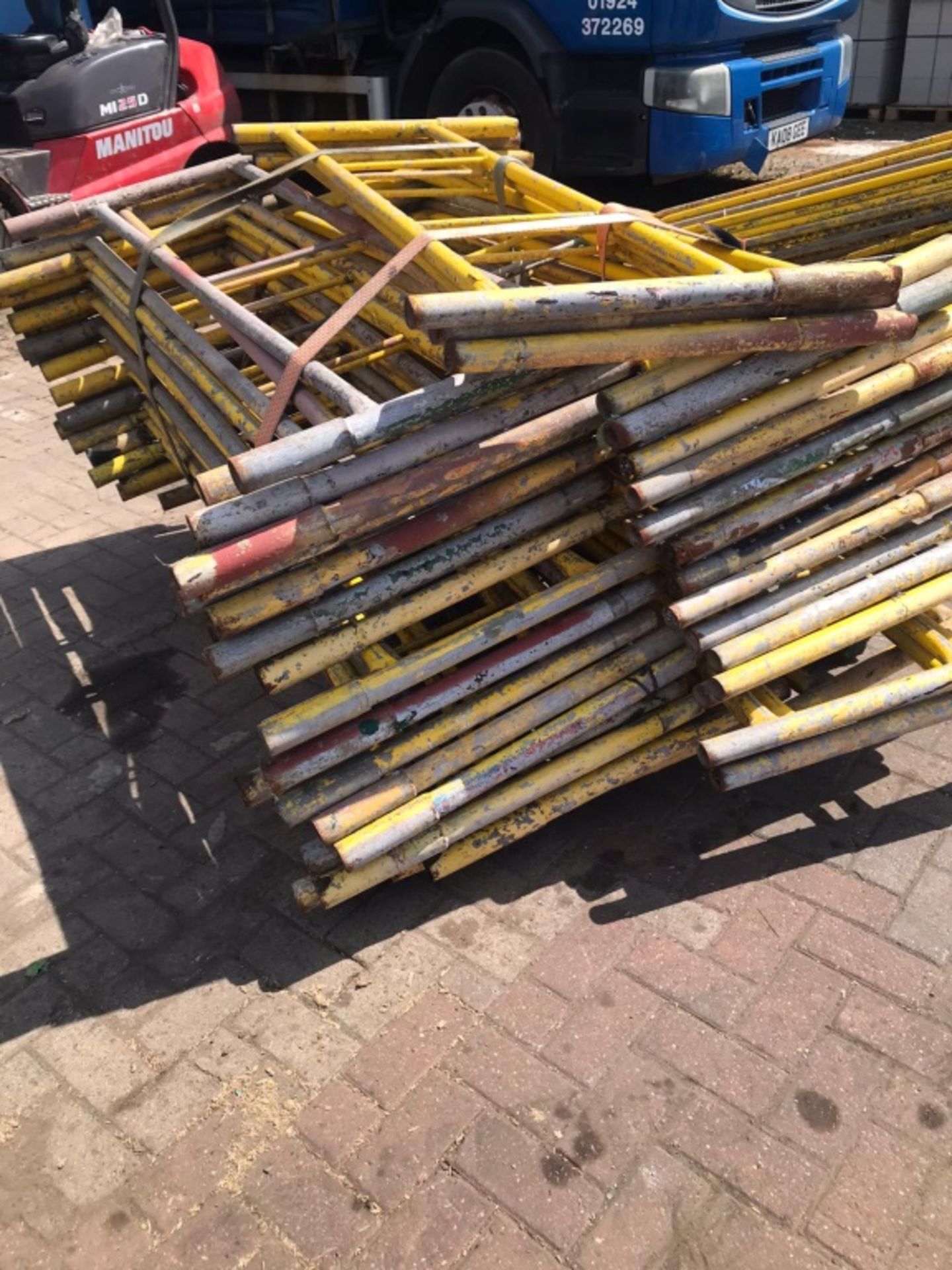 Large quantity of quick form Scaffolding - Image 11 of 12