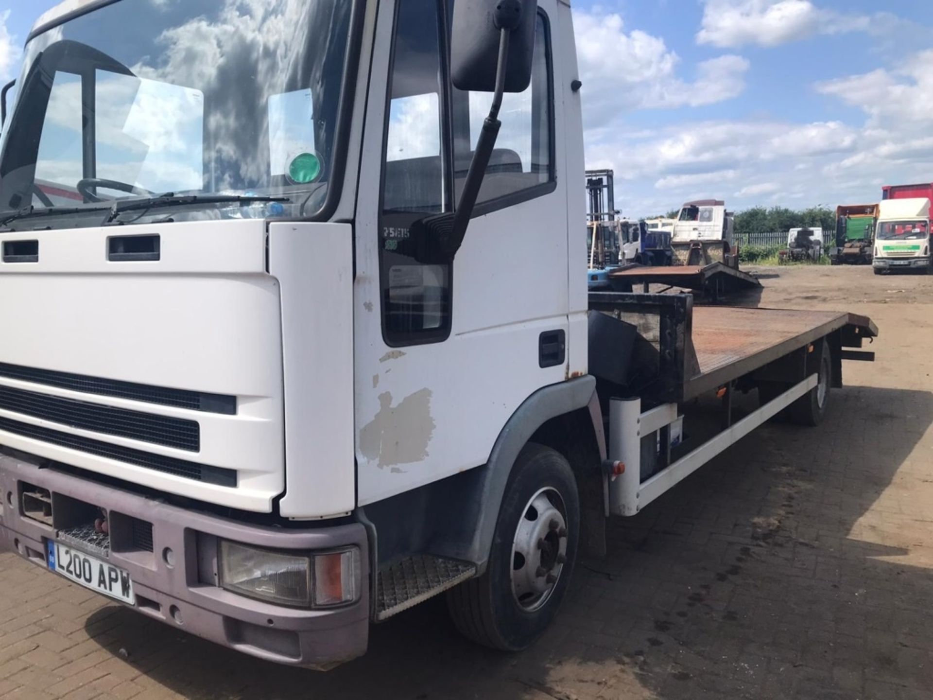 1998 Iveco Ford beaver tail Truck - Image 3 of 11