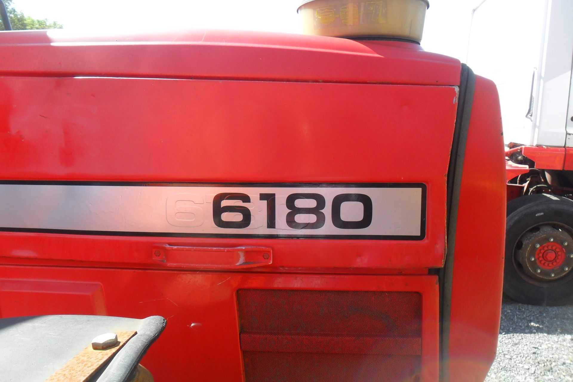 massey ferguson 6180 4x4 tractor - Image 3 of 12