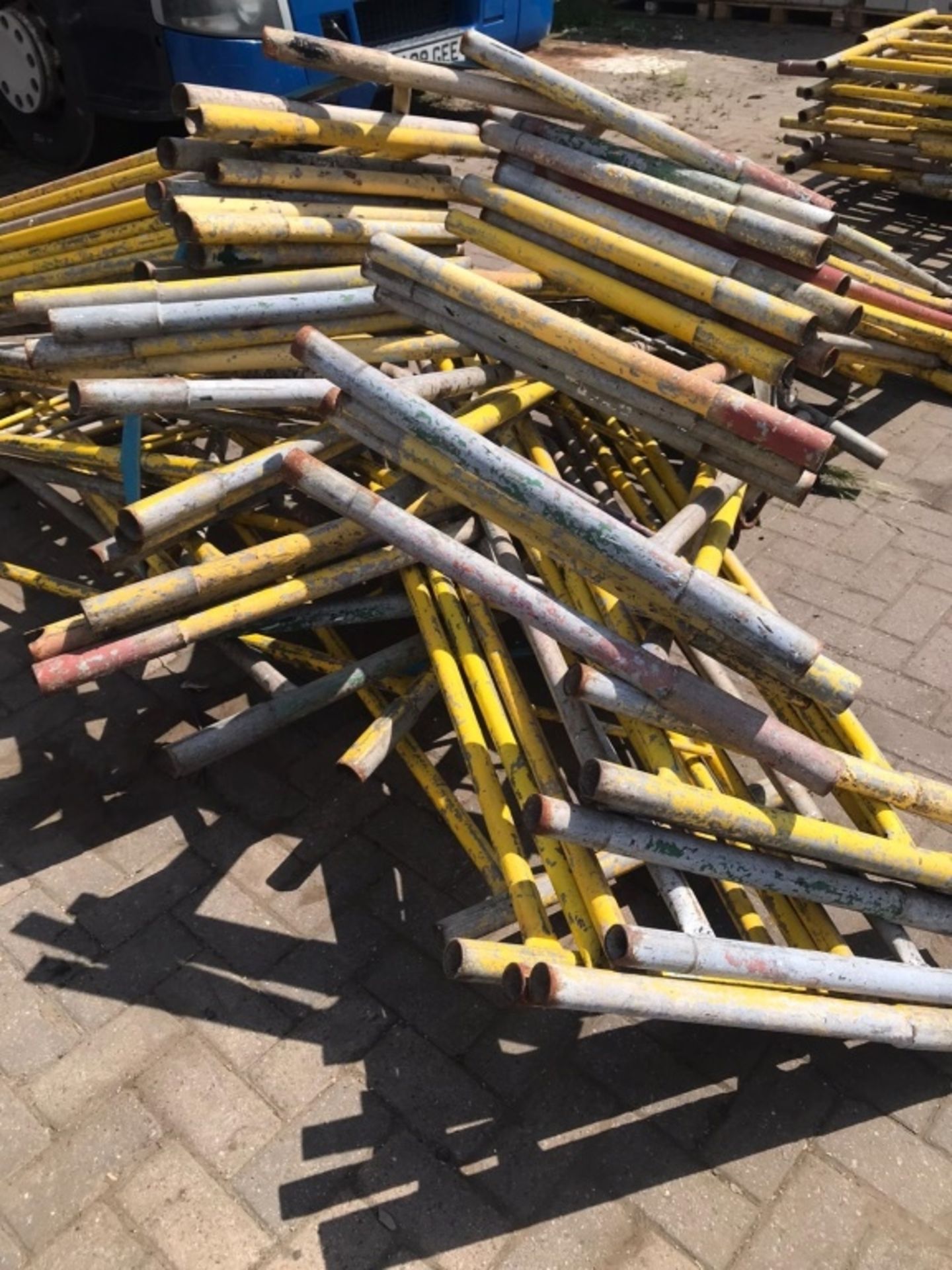 Large quantity of quick form Scaffolding - Image 5 of 12