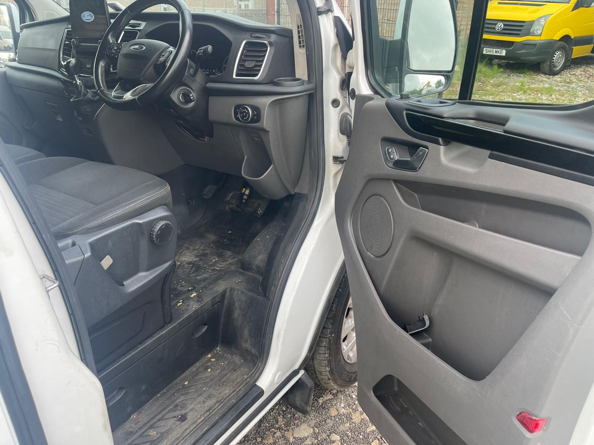 2019 ford custom transit van - Image 6 of 7