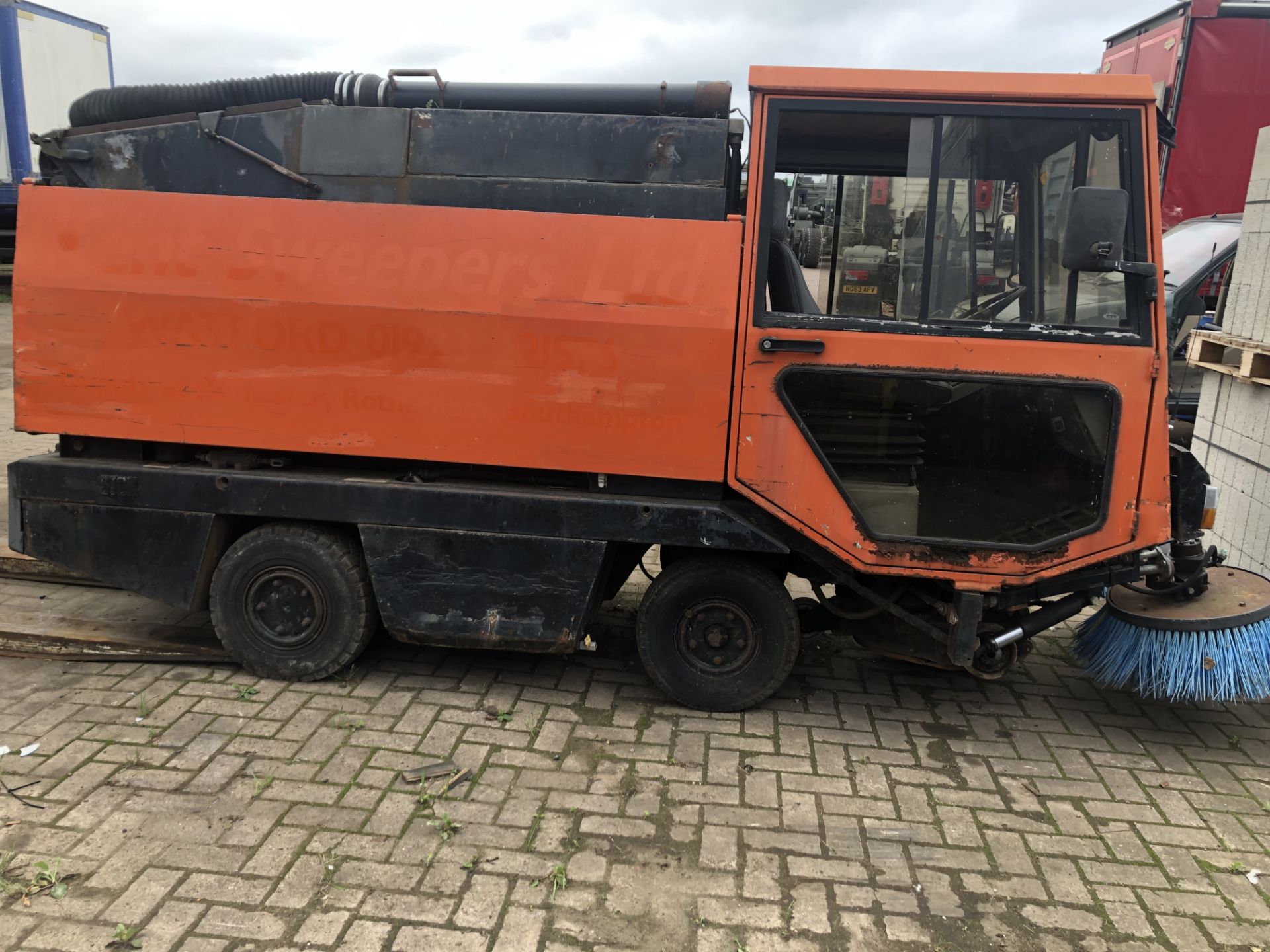 johnson diesel driven road sweeper