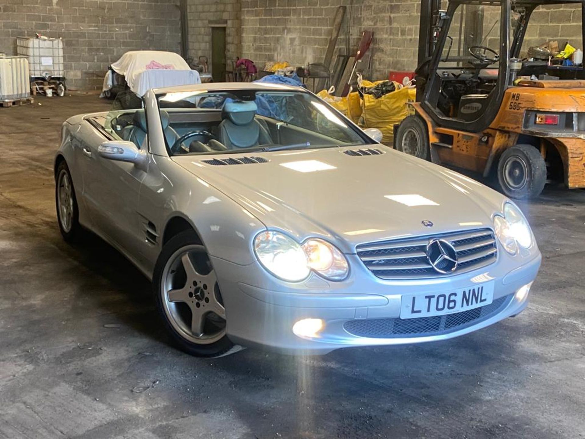 Mercedes convertible 350 SL 2006 - Image 4 of 16