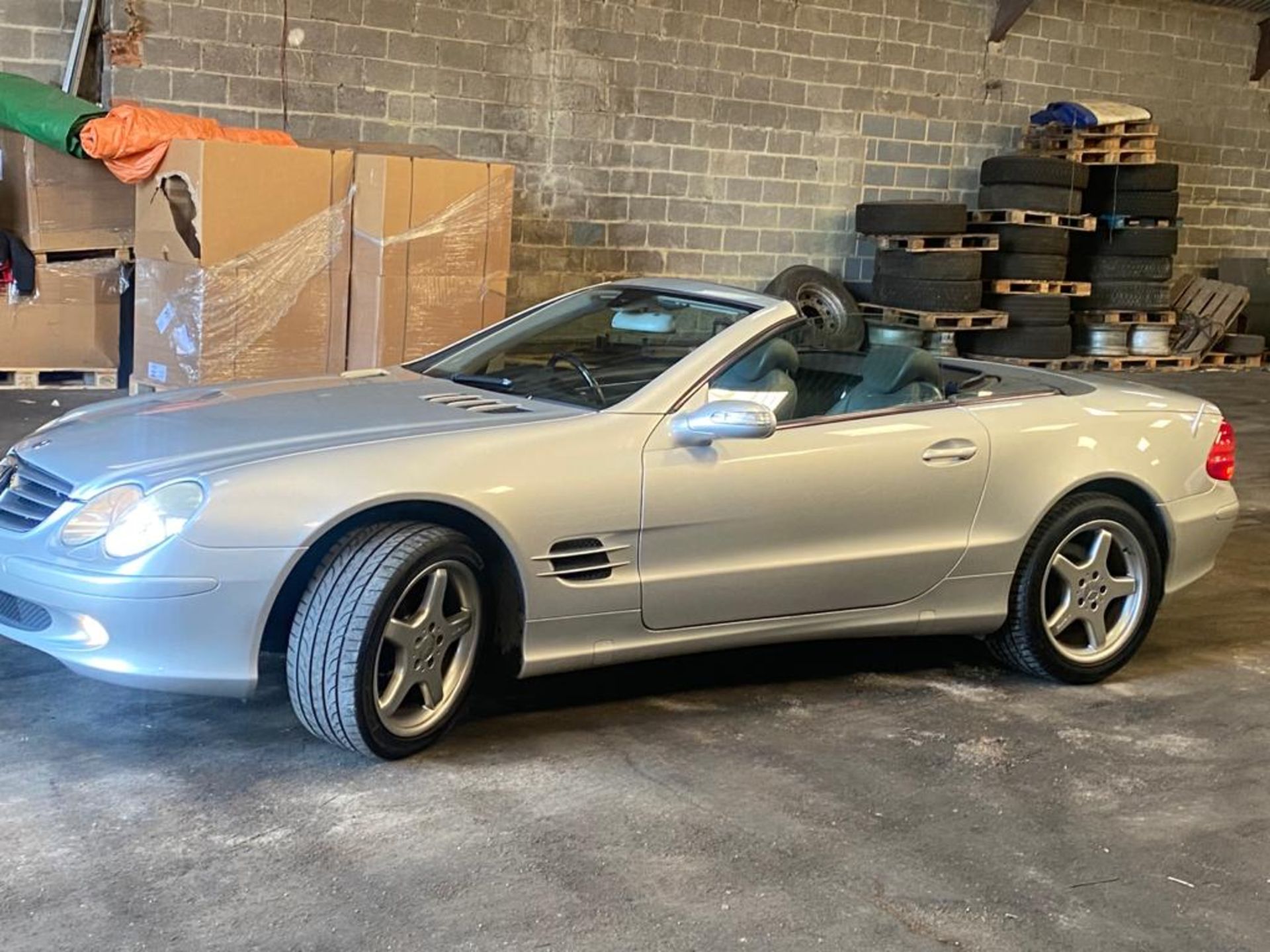 Mercedes convertible 350 SL 2006 - Image 2 of 16