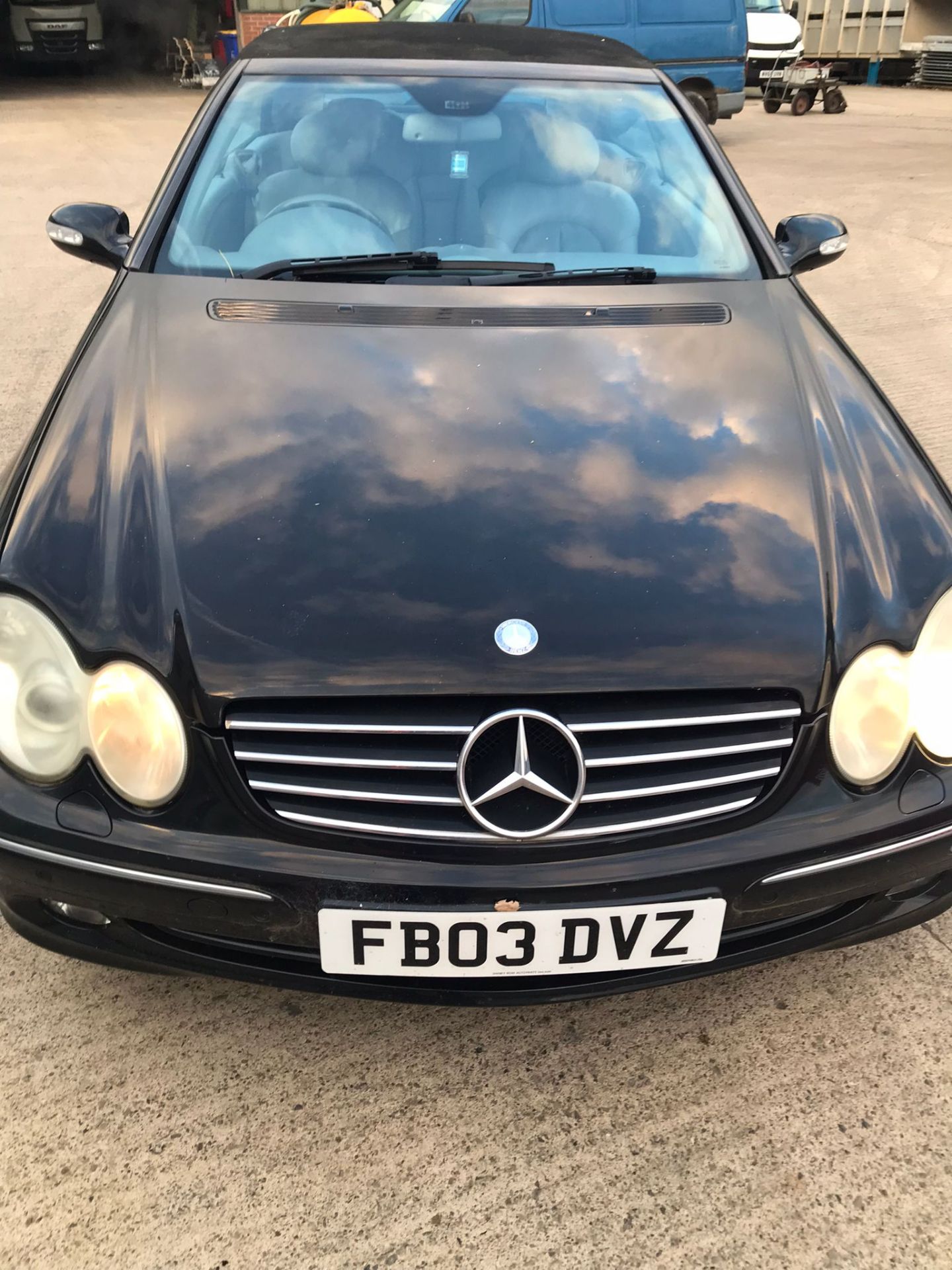 2003 Mercedes CLK320 convertible two door soft top convertible - Image 4 of 11