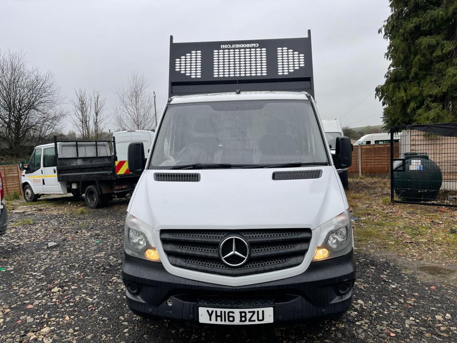 2016 reg Mercedes tipper 313cdi - Image 7 of 12