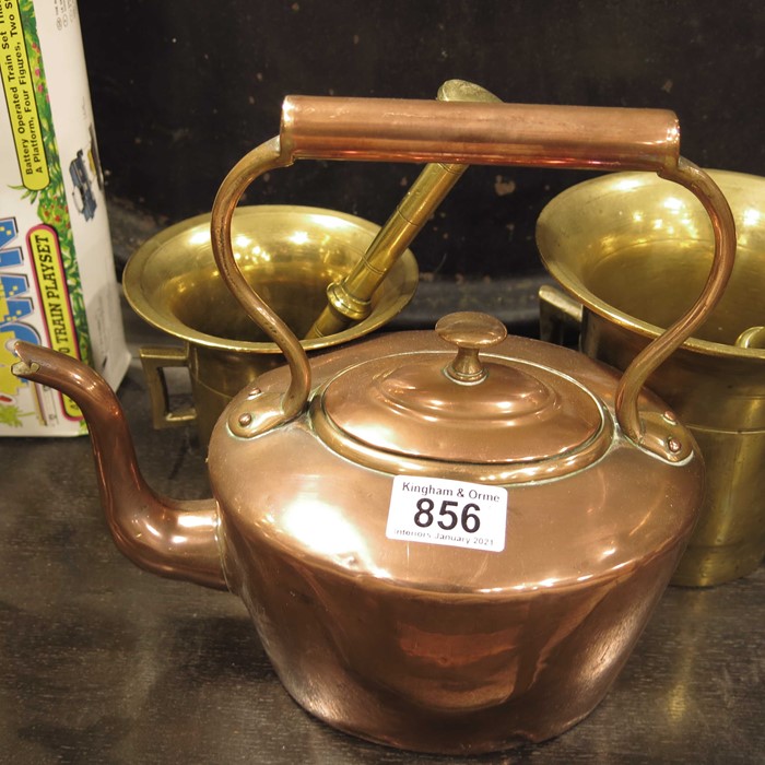 A copper kettle, two brass mortars, and various ho - Image 3 of 3