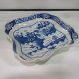 A Caughley porcelain weir pattern dish, square for