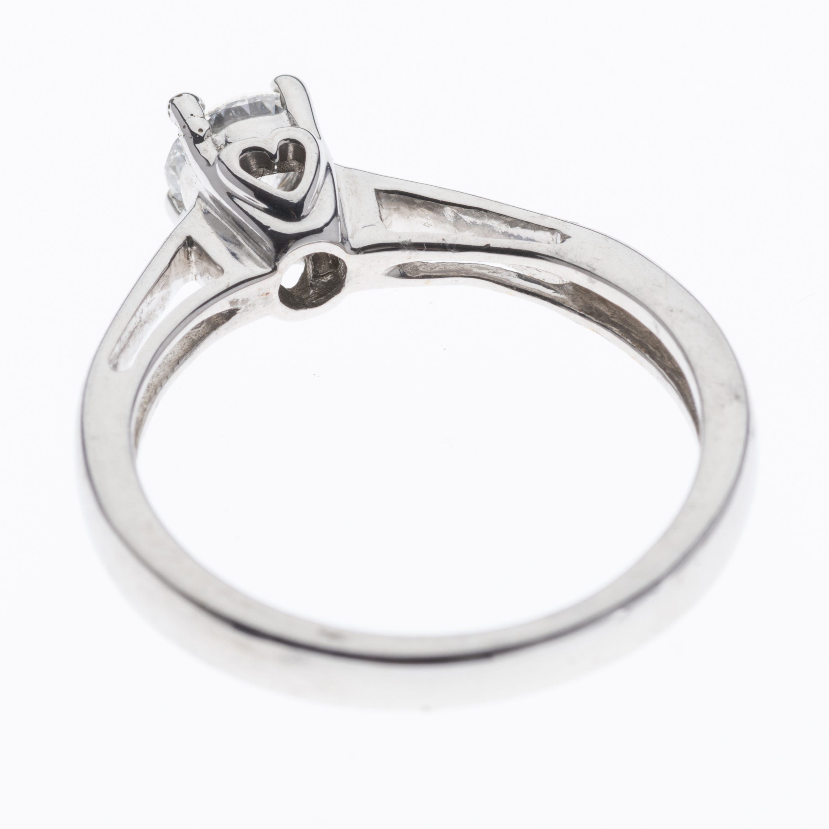 A 9ct gold diamond single-stone ring - Image 2 of 3