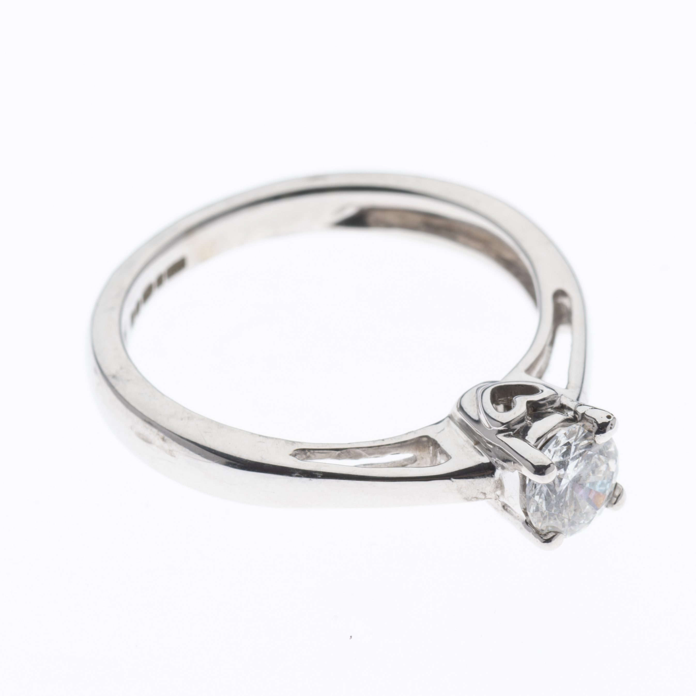 A 9ct gold diamond single-stone ring - Image 3 of 3