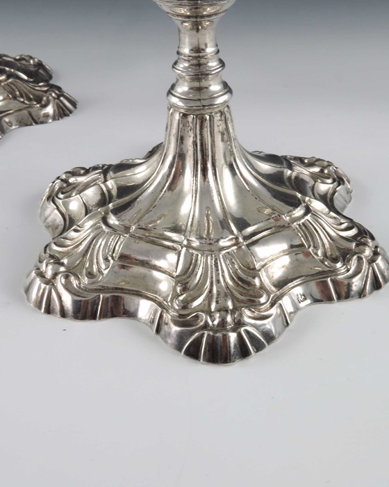 A pair of cast Continental silver candlesticks, 18th century - Image 3 of 8