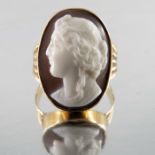 A 9 carat gold and cameo set ring