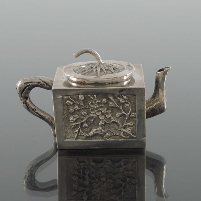 A Chinese export miniature silver teapot, Wing Fat, circa 1900 - Image 3 of 5