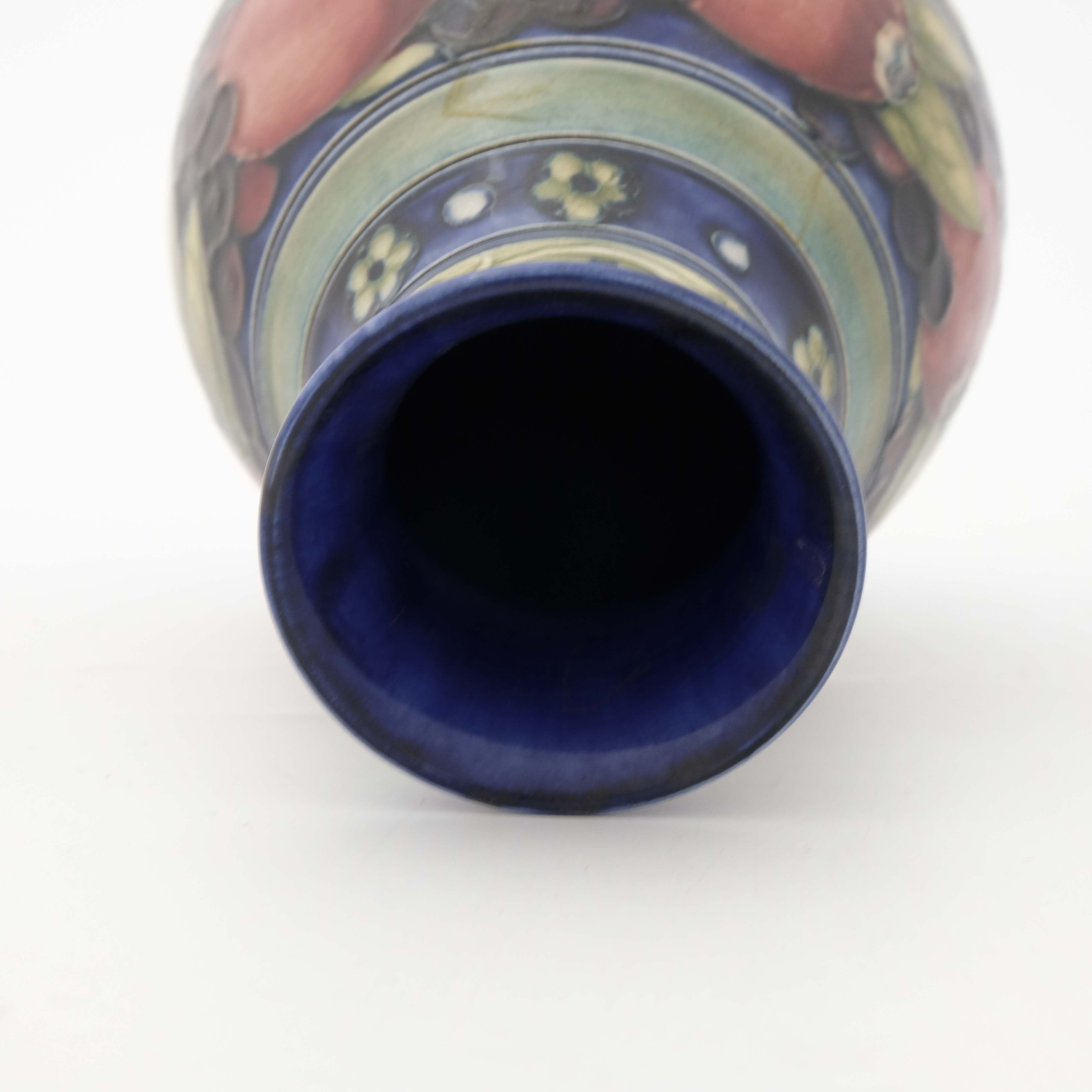 William Moorcroft, a Banded Pomegranate vase - Image 4 of 5