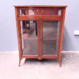 An Edwardian mahogany strung and crossbanded collectors' vitrine, circa 1910, table top display void