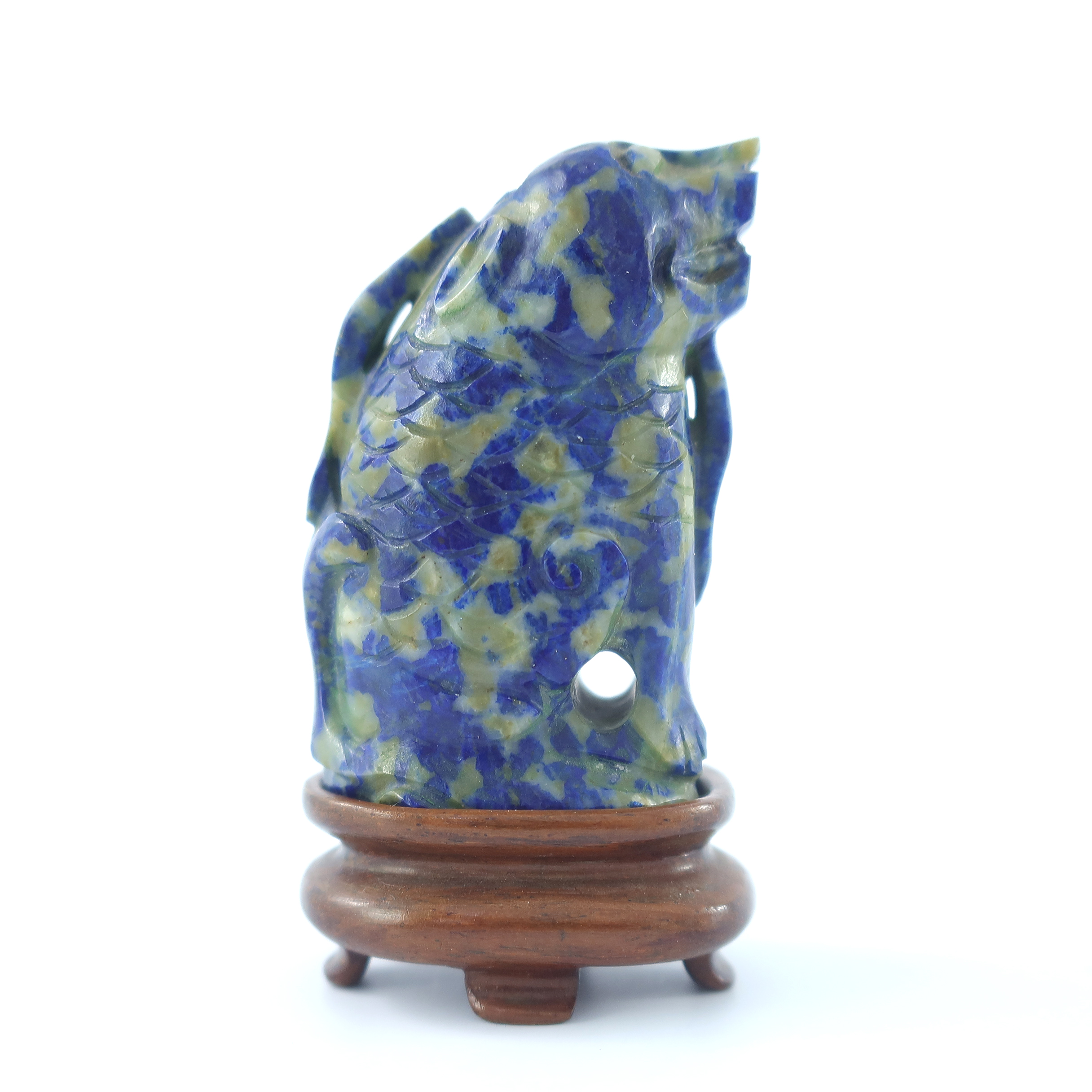 A Chinese carved lapis figural snuff bottle - Image 3 of 4