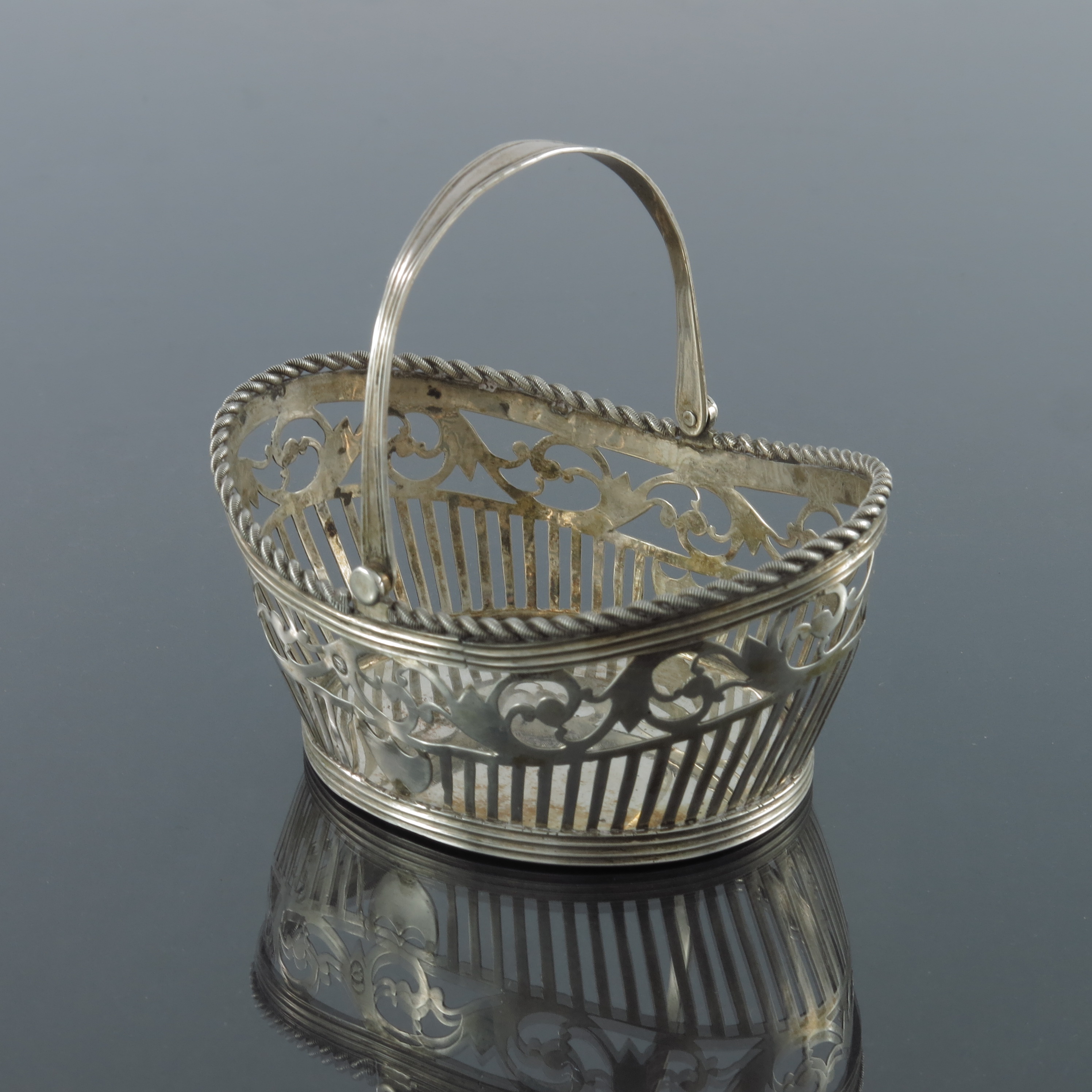 A Dutch Biedermeier reticulated silver basket, BG, - Image 3 of 4