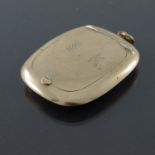 A George V 9ct gold compact pendant, Deakin and Francis, Birmingham 1919
