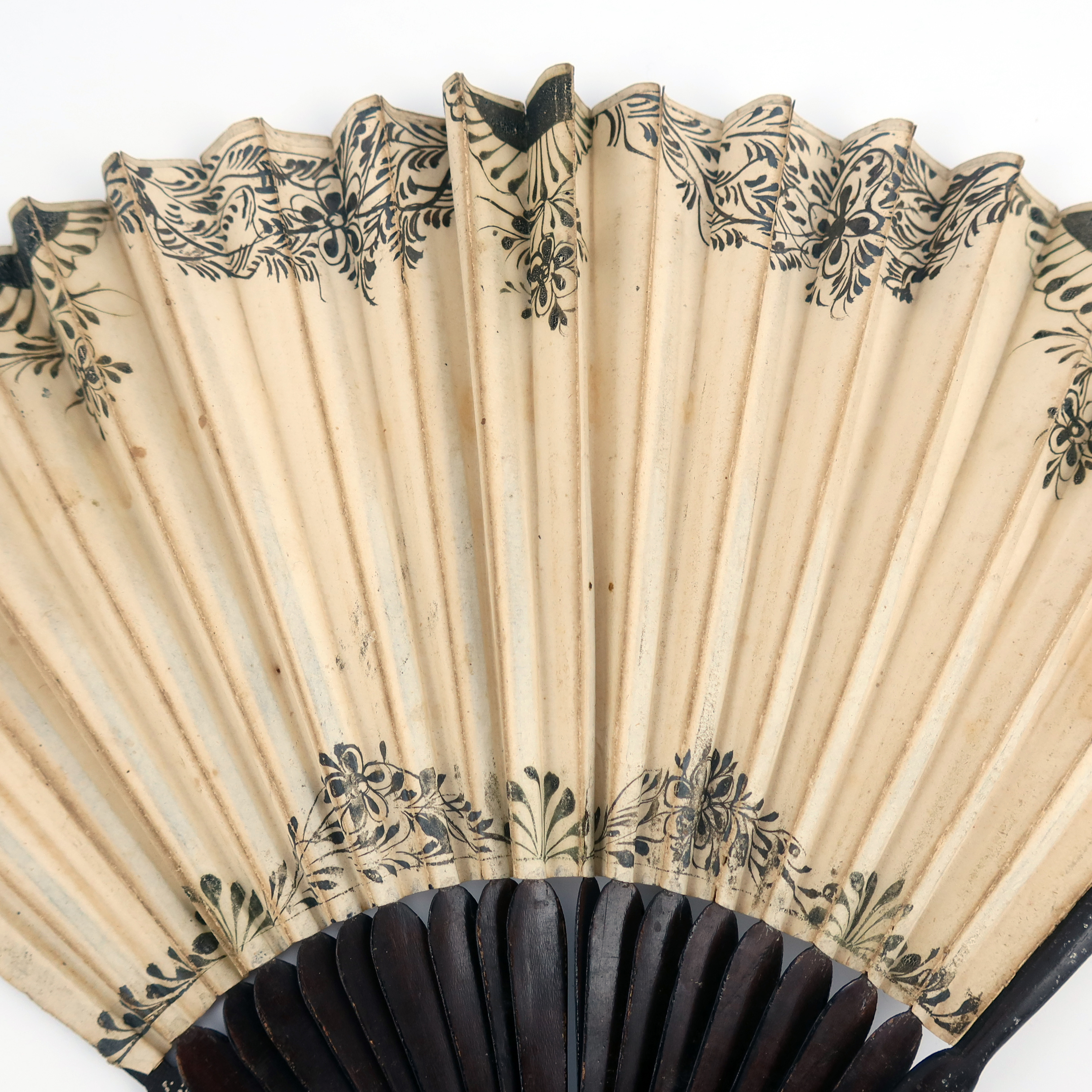 A French revolutionary period hand coloured fan entitled “La Coquette du Village”, with a central sc - Image 10 of 13