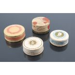 Powder boxes: Four 20th century commercial powder boxes, part contents present, for “Quelques Fleurs