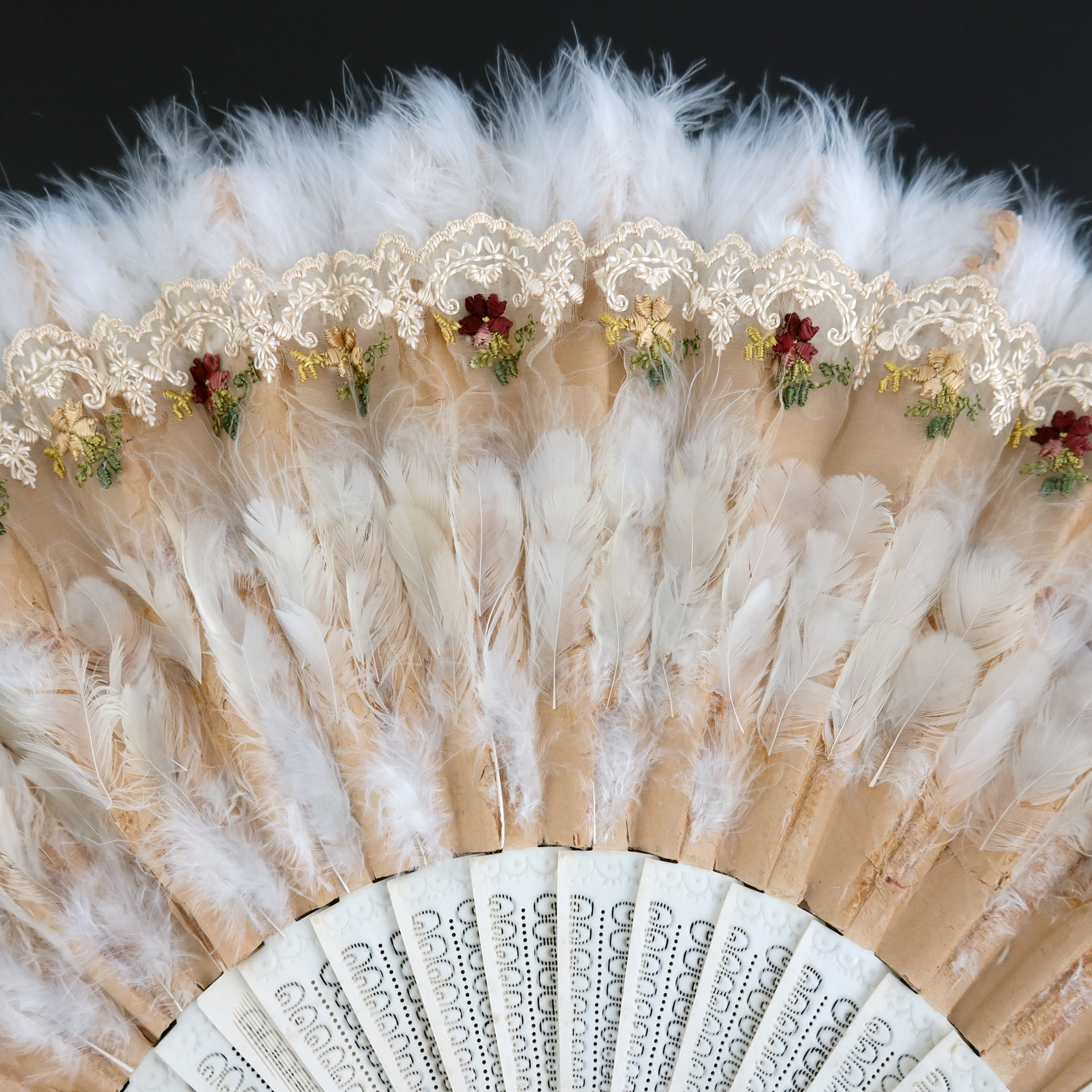 An 1880’s bone autograph fan, the monture lightly incised with a regular design, the recto applied w - Image 4 of 10