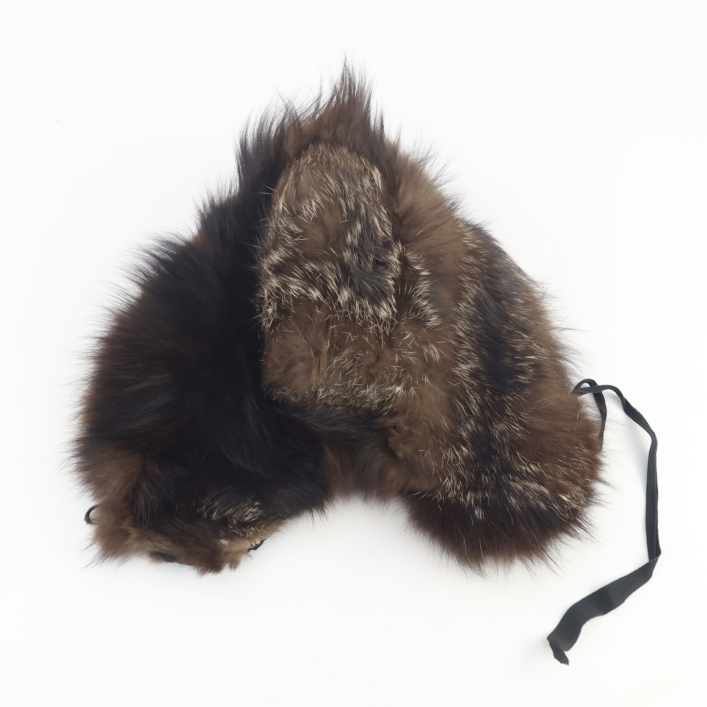 A vintage silver fox fur hat with side panels to cover the ears, perhaps for motoring, front ties an - Image 2 of 2