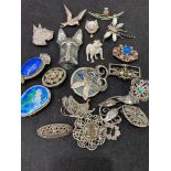 A selection of silver and white metal jewellery, to include a pearl cat mask brooch, a bird