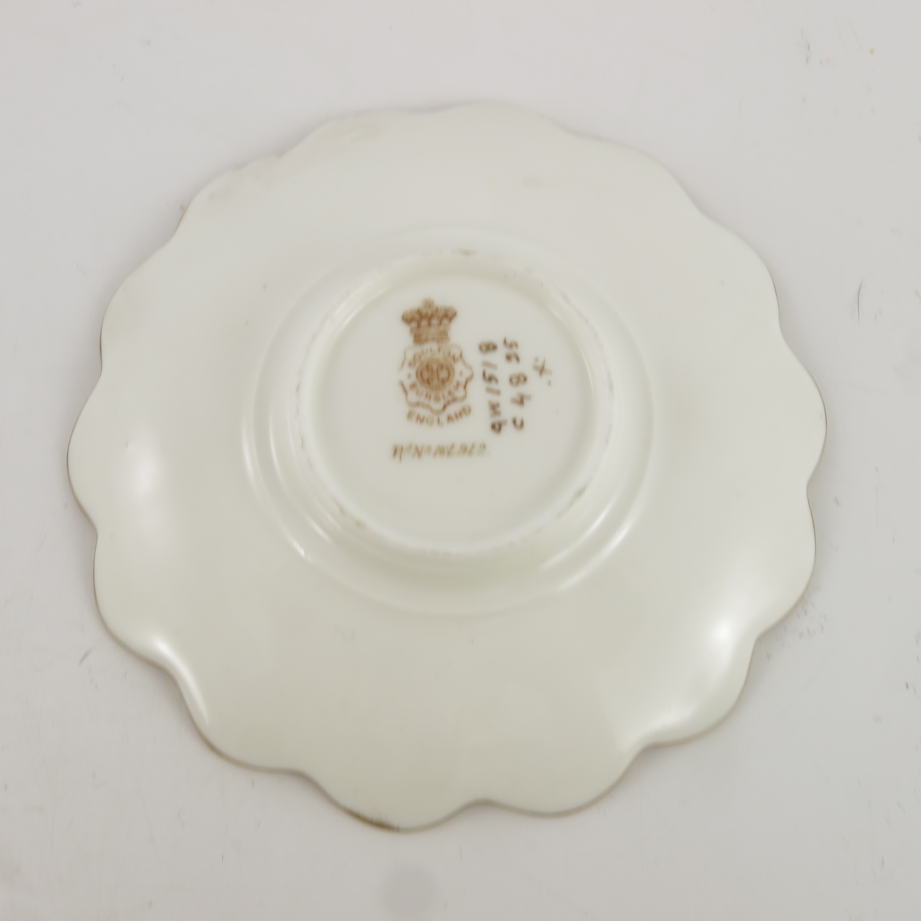 A Coalport marine painted leaf dish - Image 5 of 6