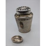 An 18th century Continental silver powder jar, 65g, H.9.5cm