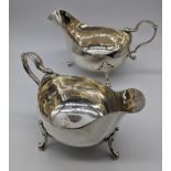 A pair of Irish Georgian silver sauceboats, Dublin hallmarks, maker JW, 540g, H.10.5cm L.19cm