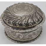 An early Continental silver box, possibly French, 107g, D.9cm