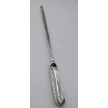 A Sterling silver bone marrow scoop, 57g, L.28.5cm