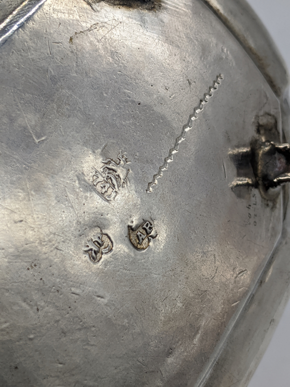 An 18th century Russian silver spice box, octagonal lid, raised on four paw feet, 128g, H.7cm L.12. - Image 2 of 2