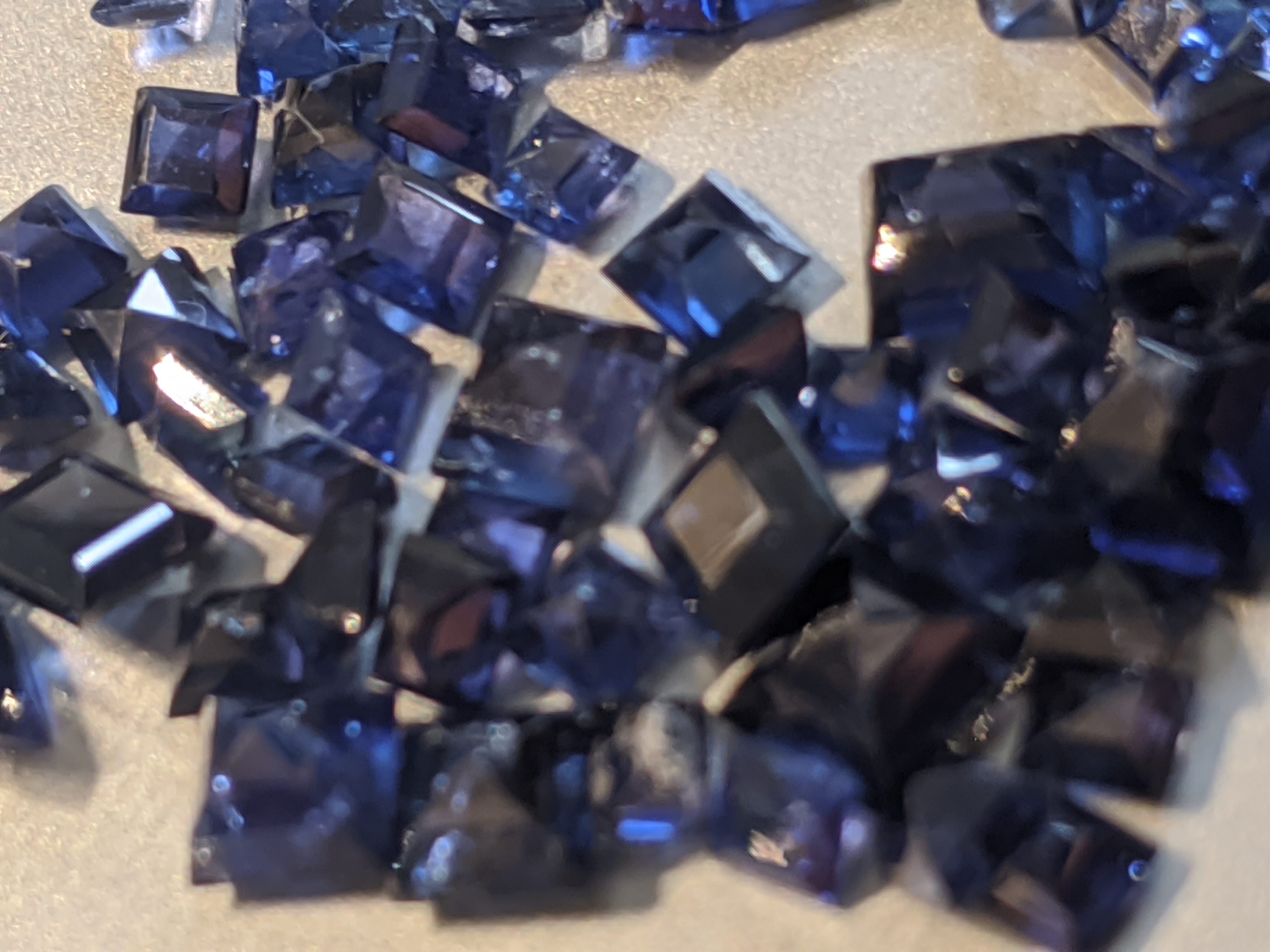 A collection of loose sapphires, together with one other gem stone - Image 5 of 5