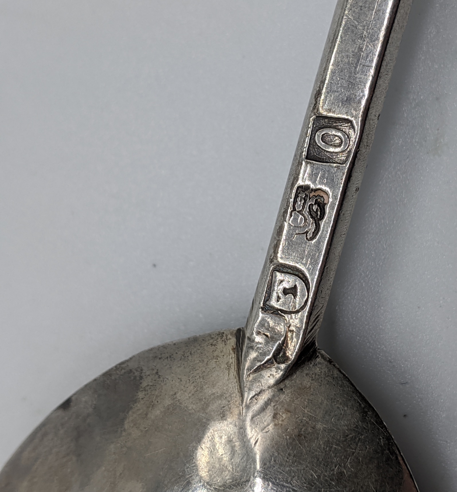 A Charles I silver seal-top spoon, London 1631, indistinct maker mark, fig shaped bowl, faceted - Image 2 of 4