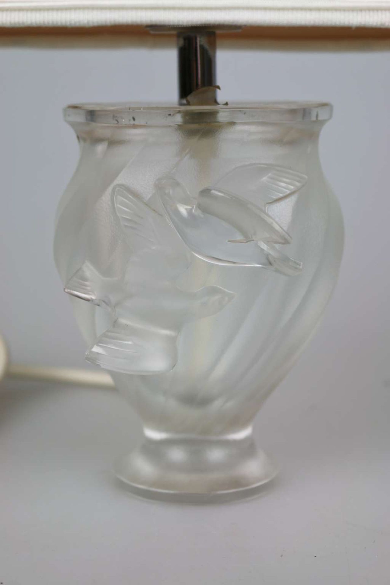 Lalique Taubenvase als Lampenfuß - Bild 2 aus 4