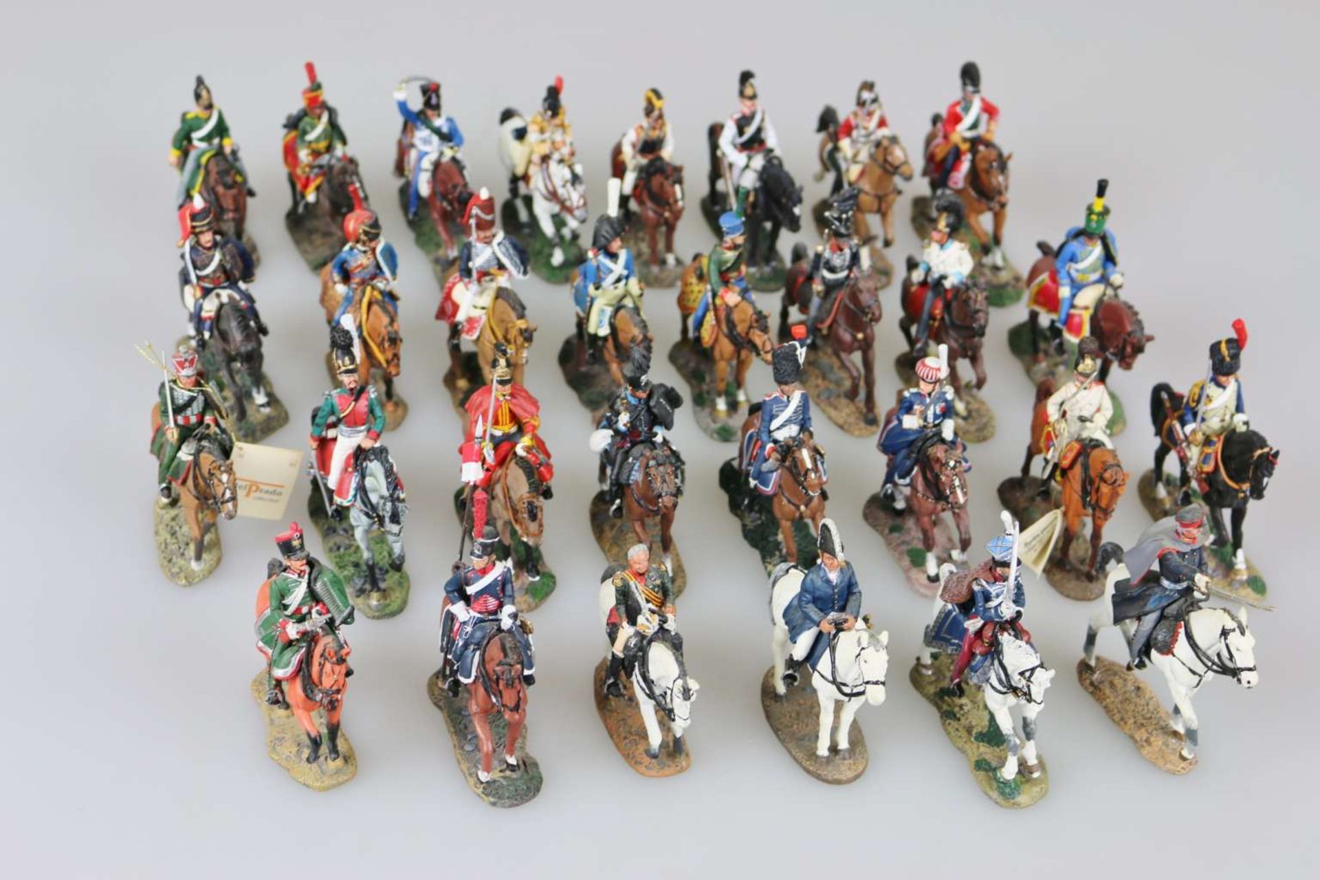 Napoleonische Kriege, Konvolut von 30 historischen Reiterfiguren.