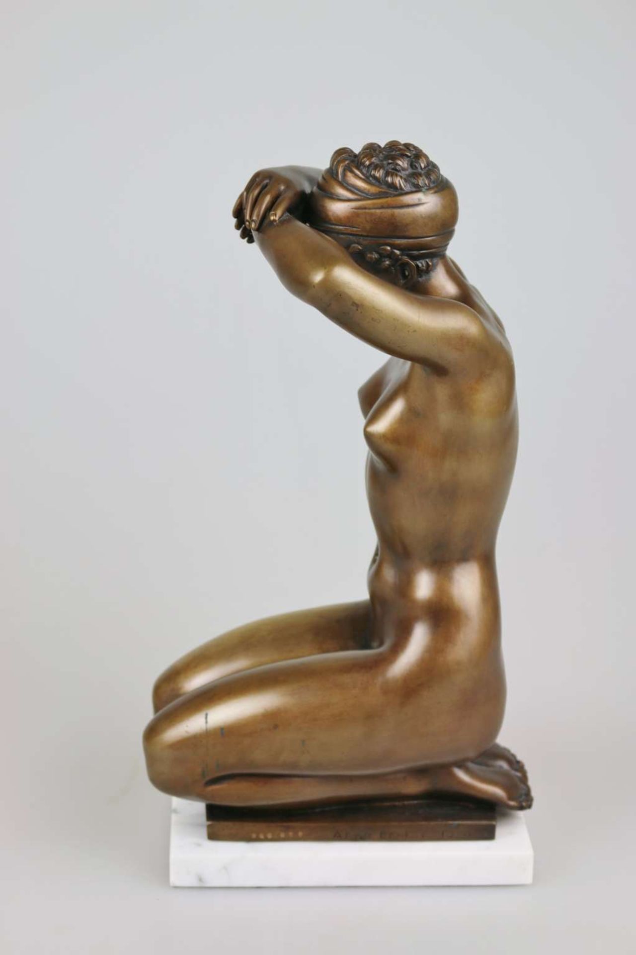 Arno BREKER (1900 - 1991), Bronze, "Die Sinnende" - Bild 3 aus 5