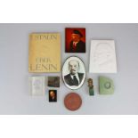 9-teiliges Konvolut sozialistische Memorabilia 'Lenin'