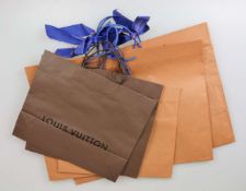 5 Louis Vuitton Papiertaschen