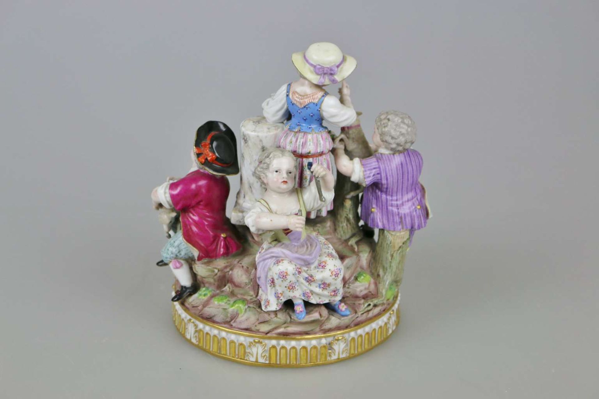 Meissen "Fünf Schäferkinder" - Image 2 of 6